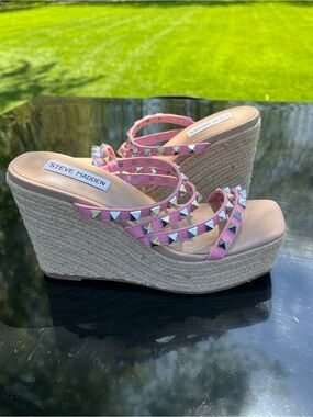 Steve Madden Pink Studded Espadrille Wedge Sandals size 7
